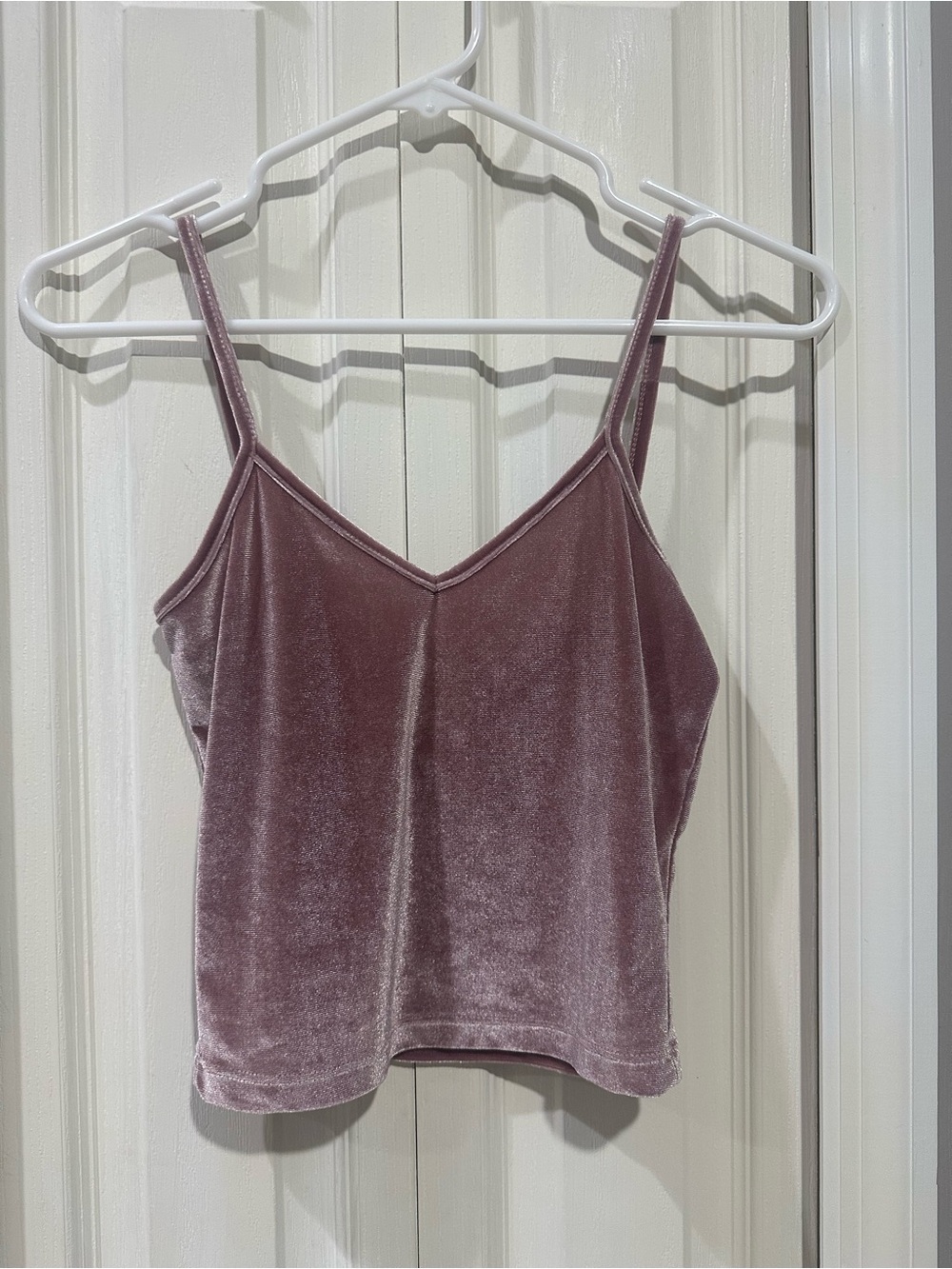 Full Tilt Velvet V-Neck Cami in Mauve Crop Top XS